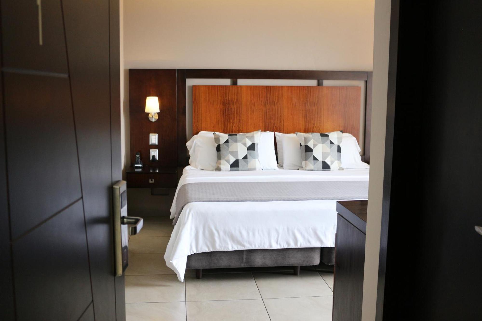 Perla Spondylus Hotel 4*